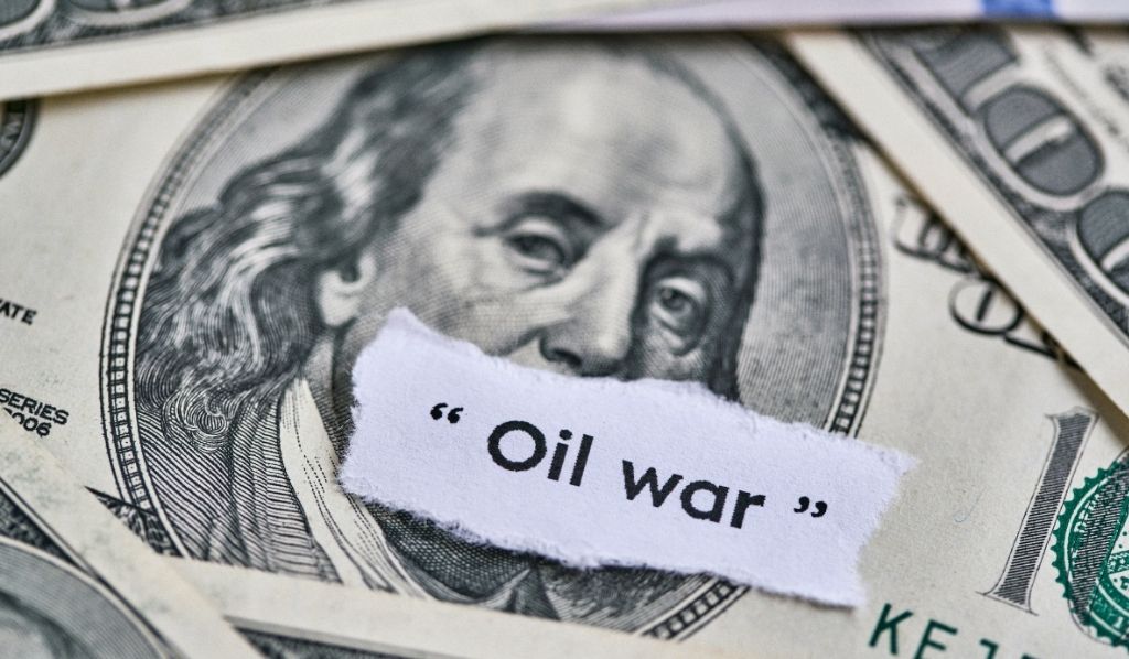 Crude Oil Hits 100$
